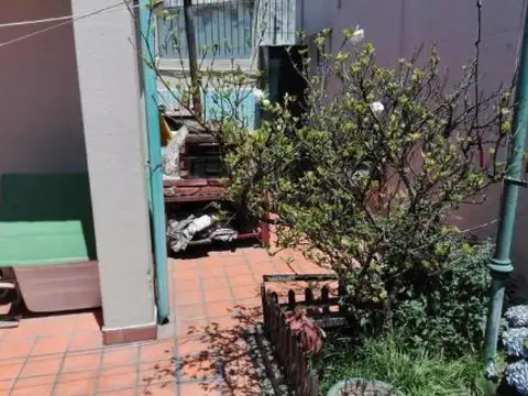Depto Tipo Casa en Venta en Villa Adelina, USD 150.000