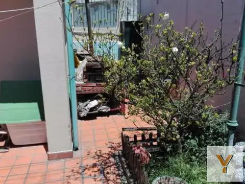 Depto Tipo Casa en Venta en Villa Adelina, USD 150.000