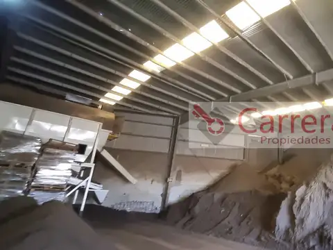 Galpon en Venta 37  mts Frente