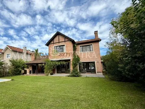 Casa en Venta de 4 dormitorios