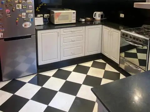 Departamento 7 ambientes con 4 baños