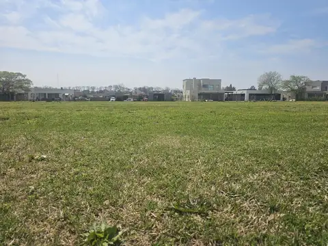 Terreno en Venta en Pilar Del Este, USD 56.000