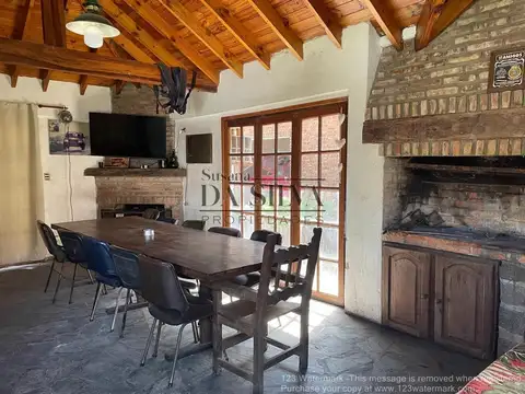 Casa 7 ambientes con 4 baños