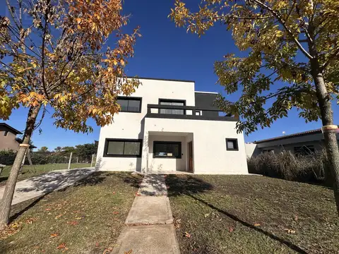 Venta Casa 6 ambientes en San Pablo Pilar