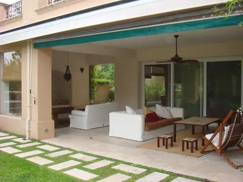 Casa en Venta al Noroeste