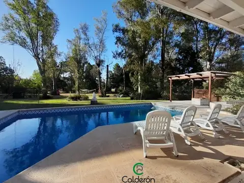 Casa en Venta con 1 cochera