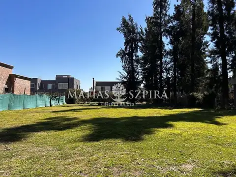 Lote en Venta Weston