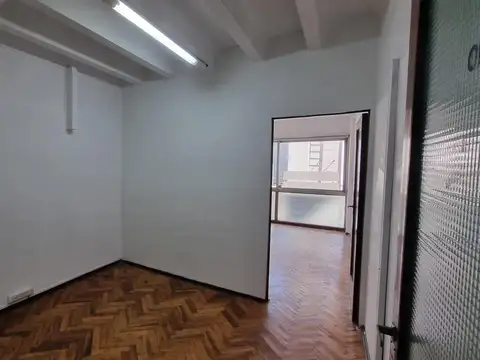 Oficina en Alquiler al Este