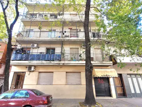 EXCELENTE UBICACIÓN "Quito 4023", DEPARTAMENTO 3 AMBIENTES AL FRENTE EN ALMAGRO