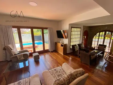 Chalet en alquiler temporario en barrio Los Troncos