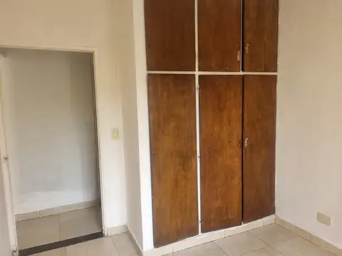 Depto Tipo Casa en Alquiler de 2 ambientes