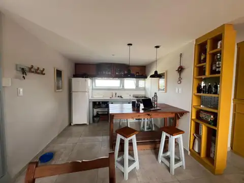 Casa 2 ambientes con 1 baño