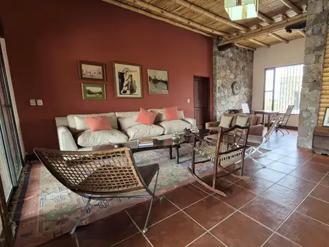 Casa en Alquiler de 3 dormitorios