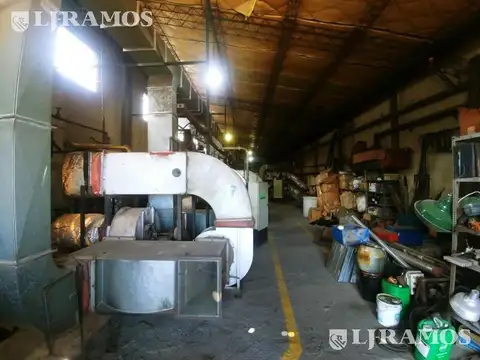 Depósito en Venta en  Caseros