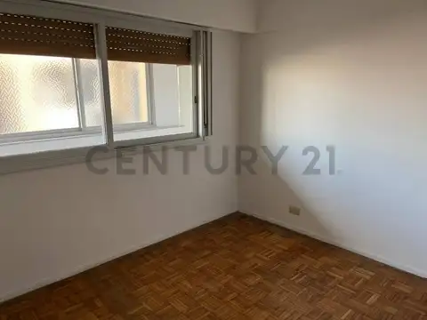 Venta departamento 2 ambientes en Mataderos