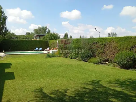 Casa en Alquiler en Chacras de Coria, USD 1.800