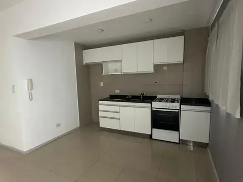 HERMOSO MONOAMBIENTE EN ALQUILER EN ALMAGRO!