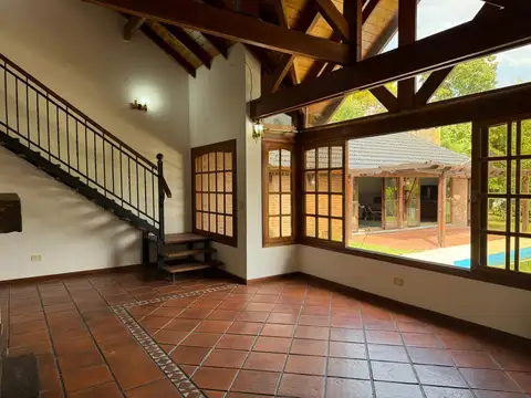 CASA QUINTA EN VENTA EN BARRIO EL CORTIJO, POLVORINES.