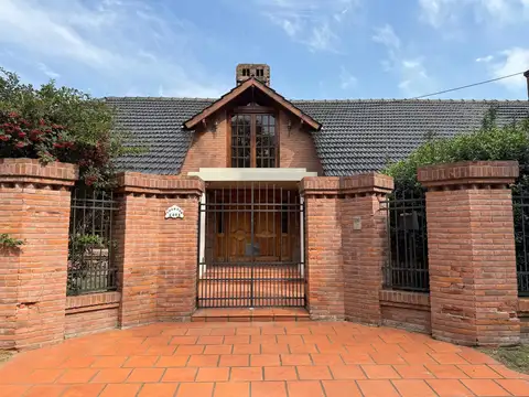 VENTA DE CASA QUINTA EN LOS POLVORINES BARRIO EL CORTIJO