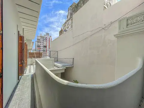 Casa 6 ambientes con 3 baños