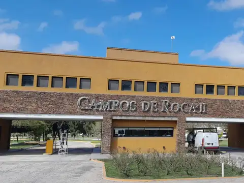 SE VENDE LOTE 2200 M2 CON ESCRITURA BARRIO CAMPOS DE ROCA II