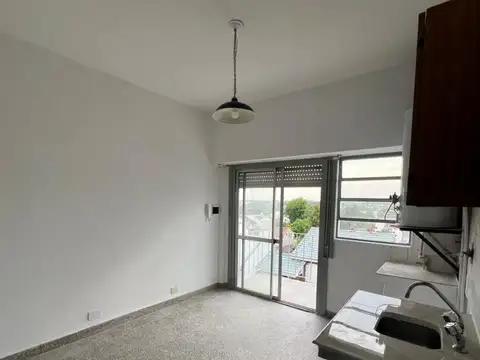 Departamento en Alquiler en Chilavert, $ 450.000