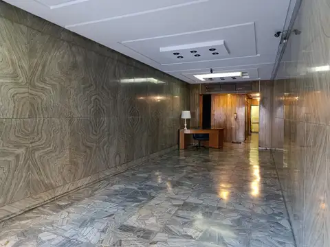 Oficina en Venta con 1 cochera