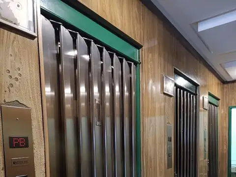 OFICINA 4 AMBIENTES.CON COCHERA, SAN NICOLÁS - APTO CRÉDITO