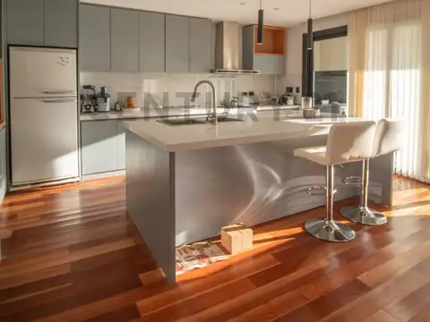 Casa en Venta en La Plata, USD 310.000