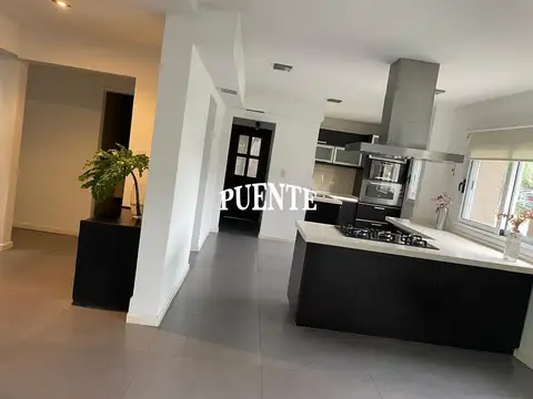 Campos de Echeverria venta con Renta