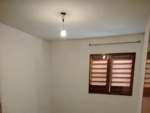 Departamento 4 ambientes con 1 baño