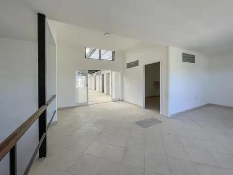 Local en Venta en Fisherton, USD 500.000