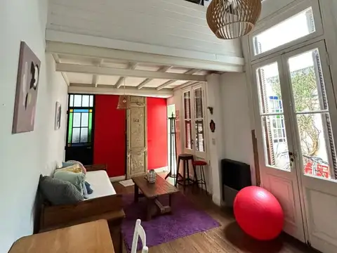 Alquiler Temporario en San Telmo. Departamento tipo loft. Patio y Terraza. 