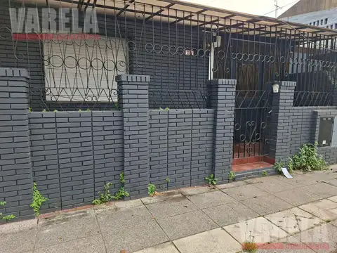 PH 3 amb en Alquiler en Pasaje  Daguerre  4800- Parque Avellaneda Sin Expensas. Alquiler $900.000
