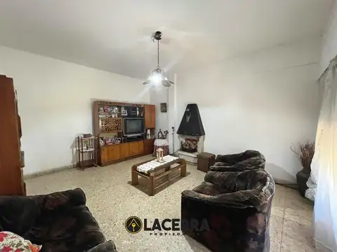 Casa 3 ambientes en ALQUILER en Jose León Suarez