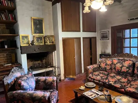 Casa 10 ambientes con 3 baños
