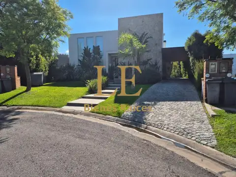 Venta Casa Puertos del Lago