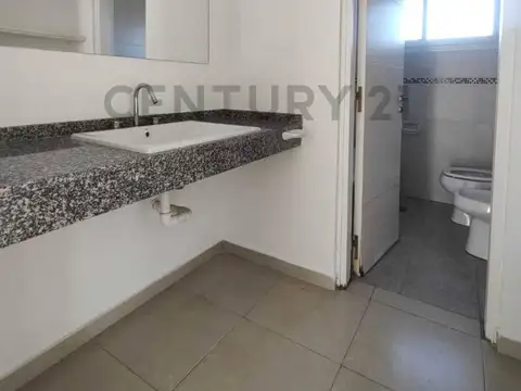 VENTA - Duplex en Villa Allende - 2 Dorm. - Cochera (housing)