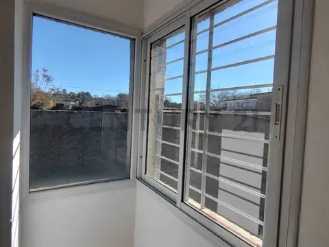 VENTA - Duplex en Villa Allende - 2 Dorm. - Cochera (housing)