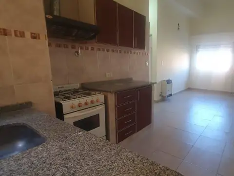 Depto Tipo Casa en Alquiler de 2 ambientes