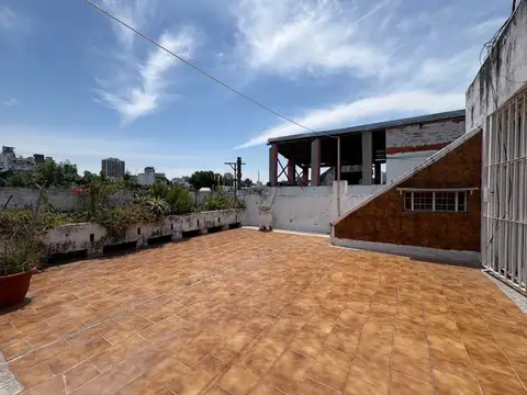 Avenida Carabobo 700