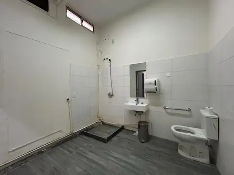 Oficina Monoambiente con 3 baños