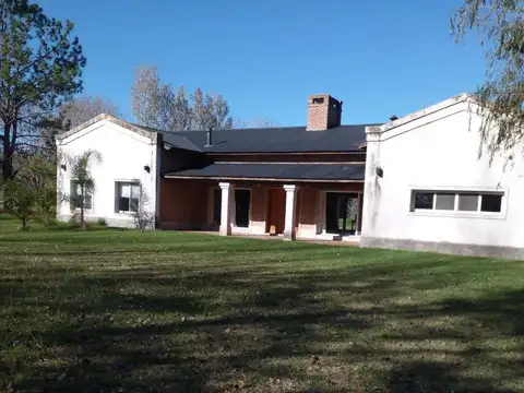 Quinta en venta - 3 Dormitorios 4 Baños - Mercedes