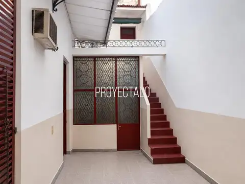 Local en Venta 80 años