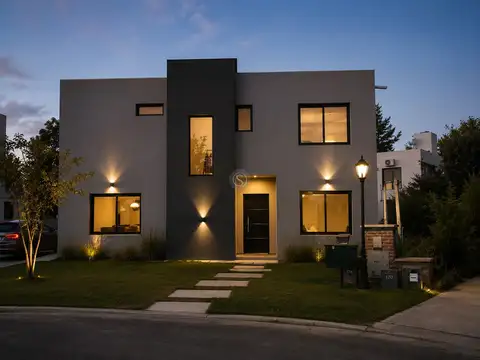 Casa  en Venta en Barrio Los Robles, La Cañada de Pilar
