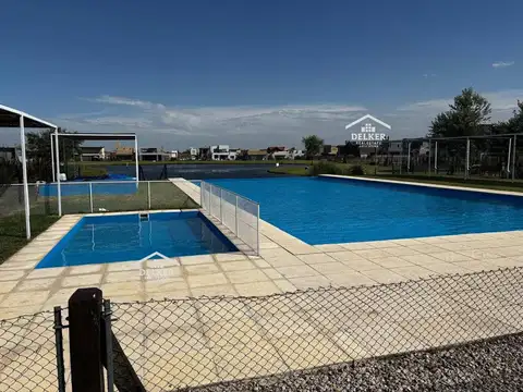 Casa en Venta en Laguna Azul, USD 120.000