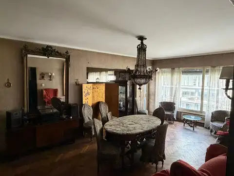 Avenida Pueyrredón 2400, Piso 8