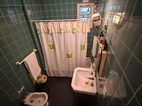 Departamento 6 ambientes con 3 baños