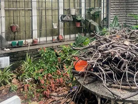 Casa 4 ambientes con 2 baños