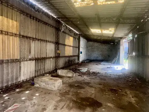 Venta galpón deposito Apto crédito Quilmes oeste
